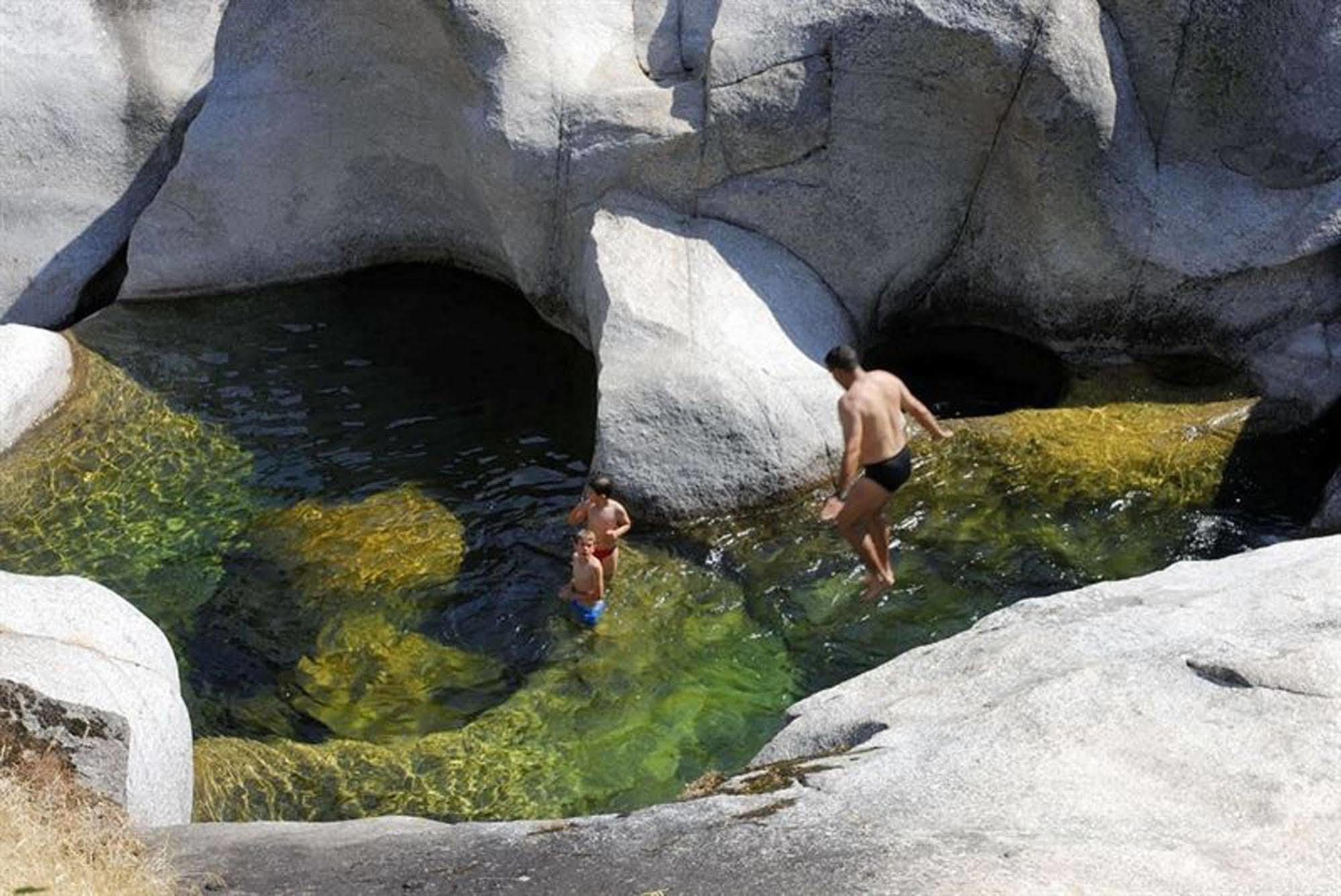 Apartamentos Valle Del Jerte El Huerto Del Cura Cabezuela Del Valle Bagian luar foto